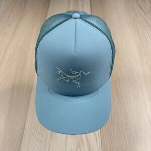 Arc'teryx Mens Sky Blue Classic Bird Curved Brim Adjustable Trucker Hat Cap OSFM